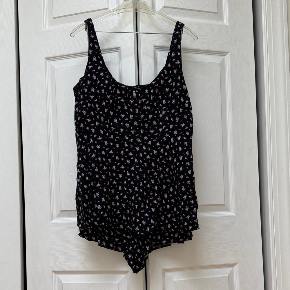 NWT Aeropostale Floral Sleeveless Romper/Mini Shirt